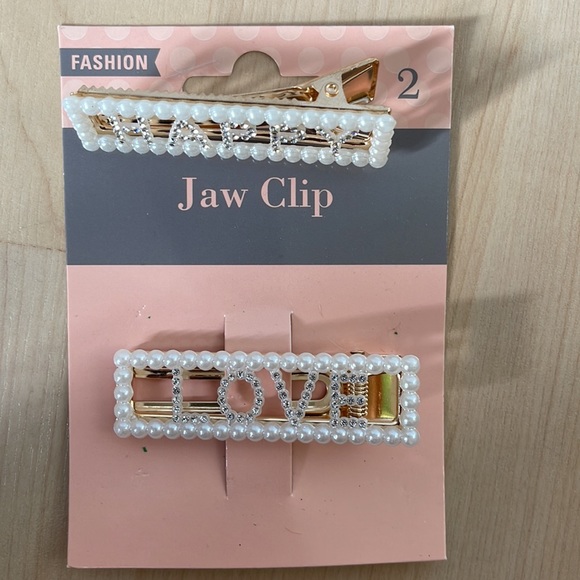 Hair Clips - Picture 4 of 4